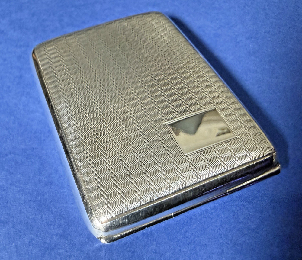 SOLID SILVER ENGINE TURNED BOOK MATCH HOLDER B'HAM 1926 BY FREDRICK FIELD