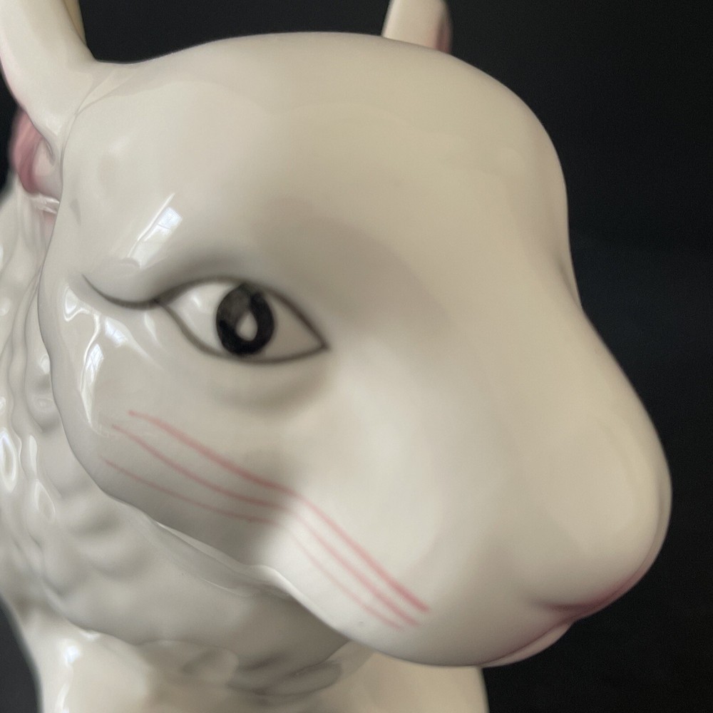 Relpo White Ceramic Rabbit Window Planter
