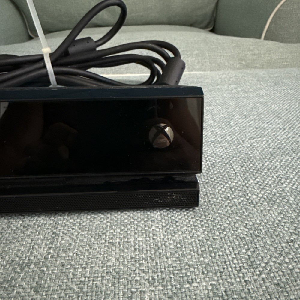 Microsoft Kinect 2.0 Camera Motion Sensor for Xbox One - Black