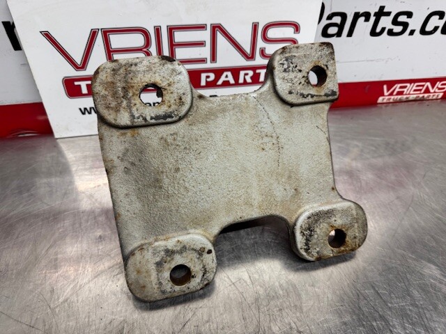 KENWORTH A85-1479R SUPPORT-ENGINE REAR RH