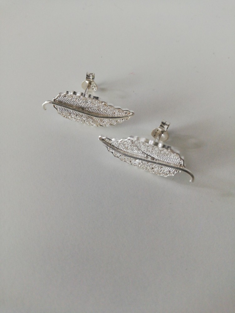 Jara Women's .970 Solid Silver Filigree Leaf Earrings New.