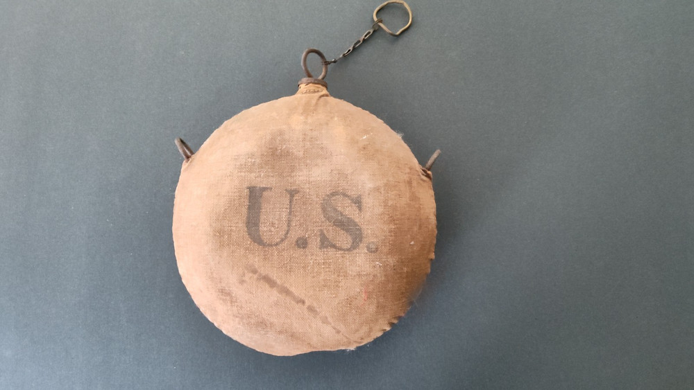 U.S. 1878 model canteen