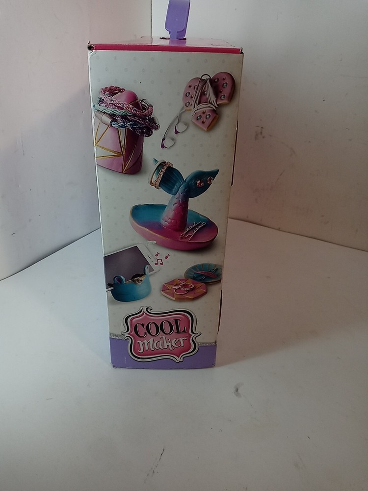 COOL MAKER POTTERY STUDIO NEW Sealed Box