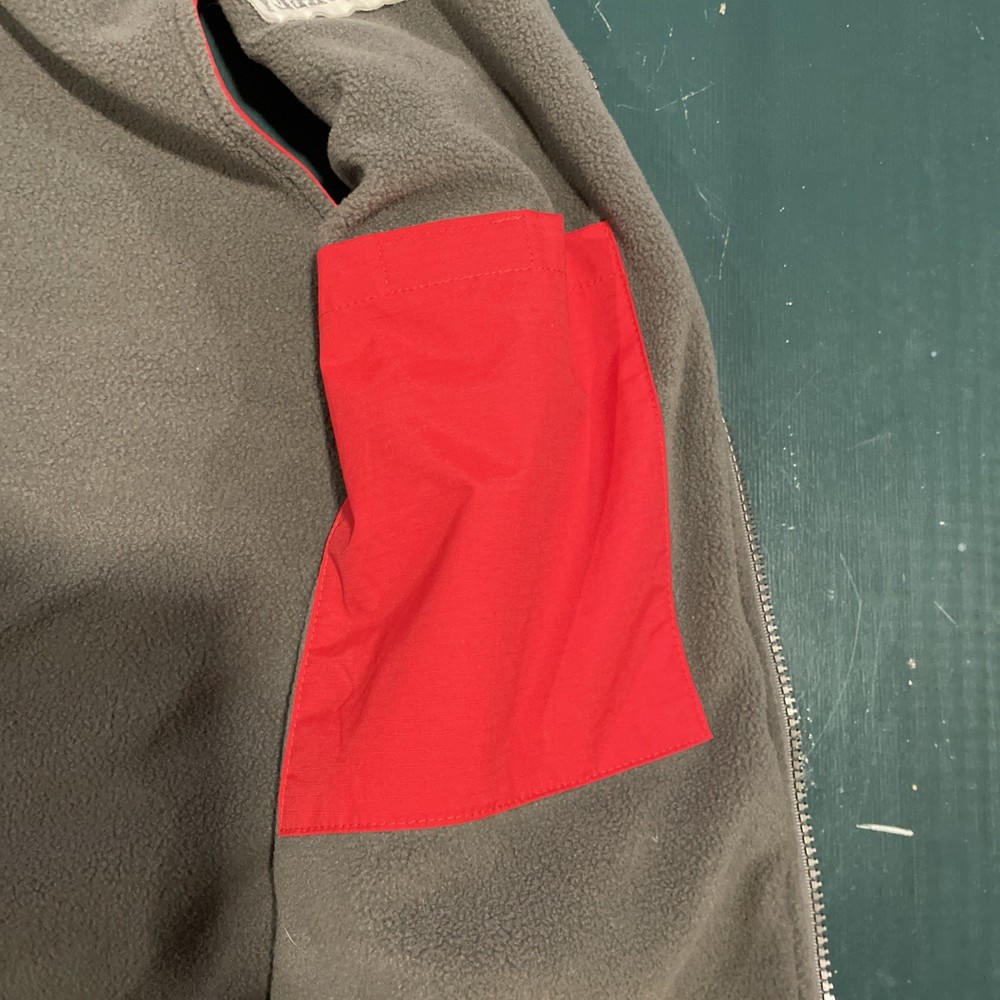 Gill Sailing Best With Hinckley Monogram