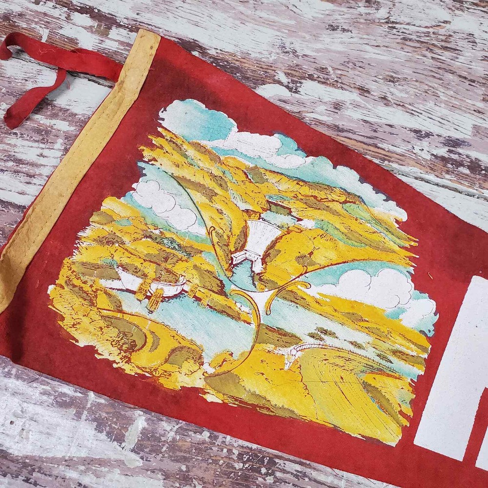 Vintage | Hoover Dam Retro Pennant