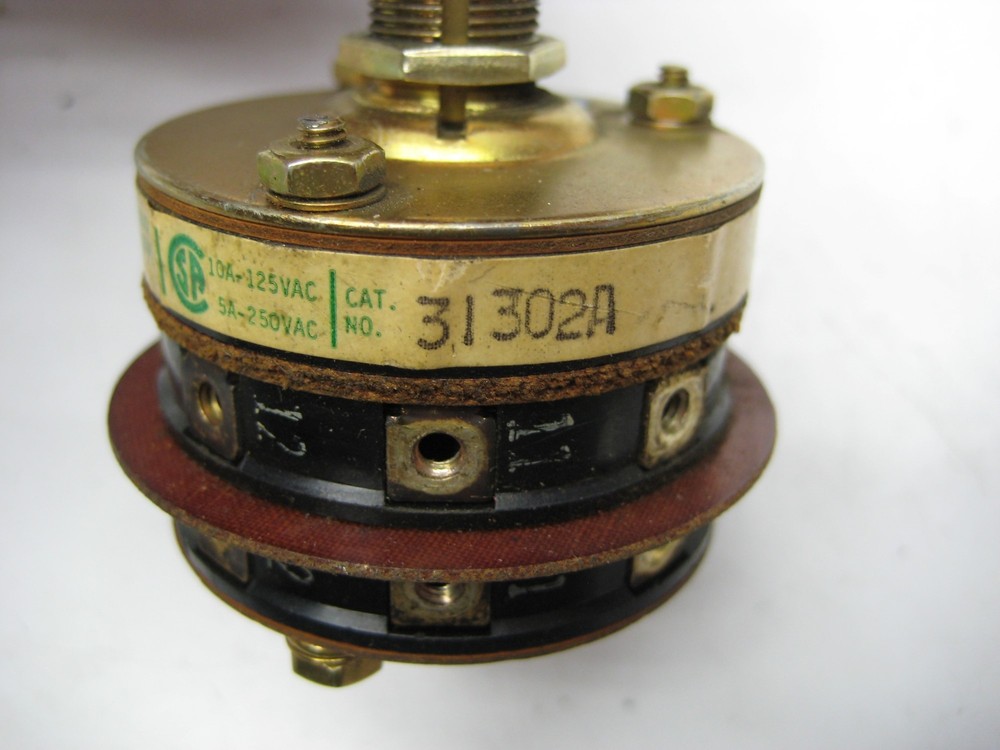 ELECTROSWITCH 31302A ROTARY SWITCH UNMP 12121