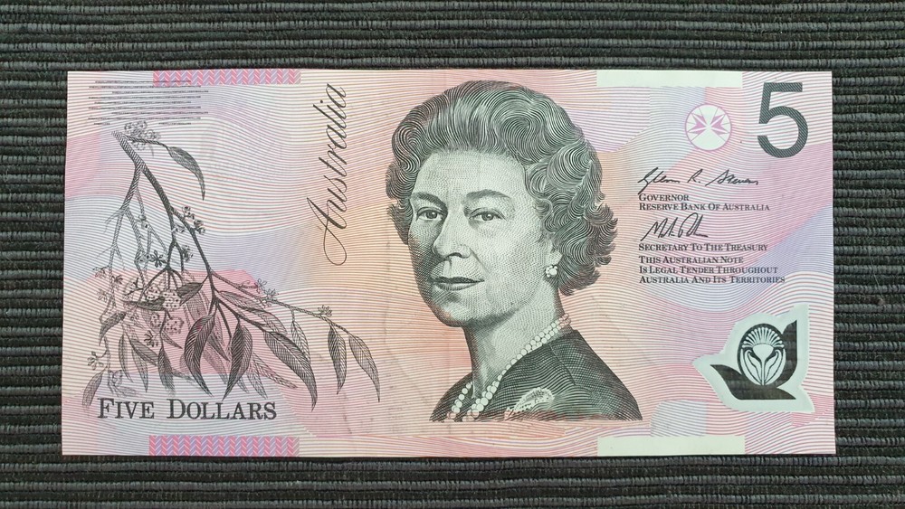 AUSTRALIA $5 2013 FIRST PREFIX Banknote BA13 795740
