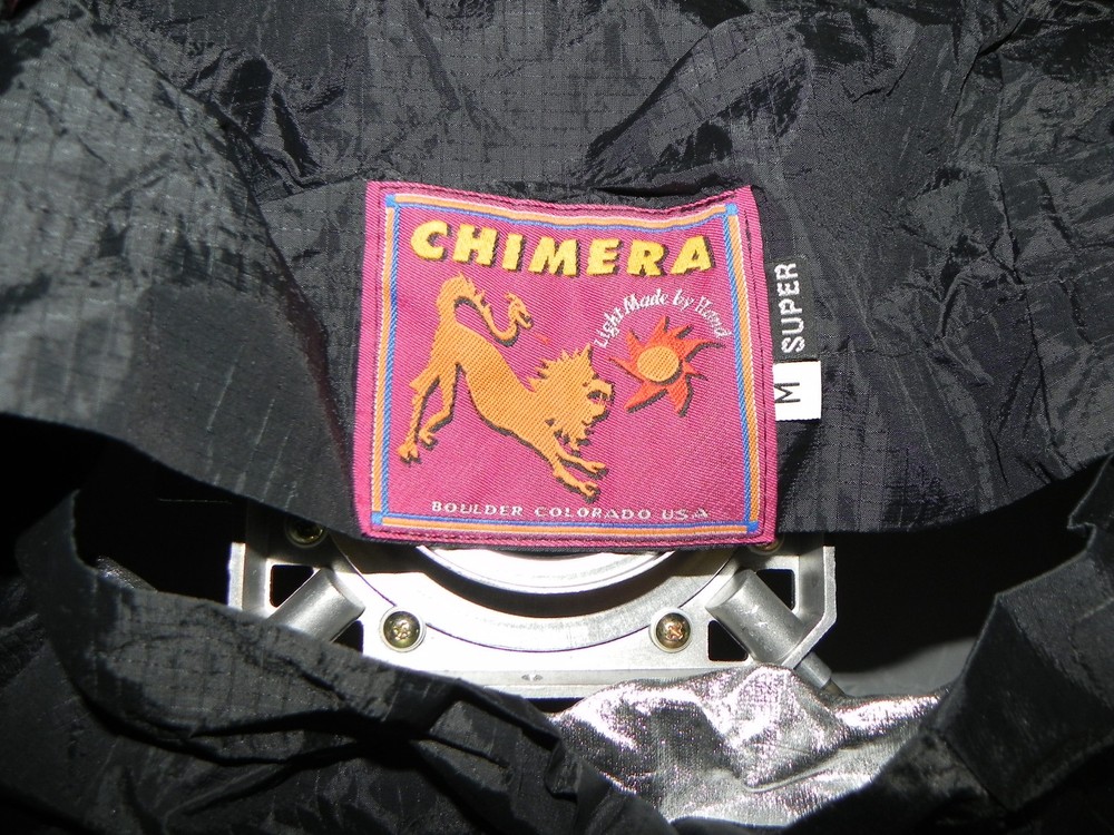 Very lightly used Chimera Soft box (M) for studio lighting