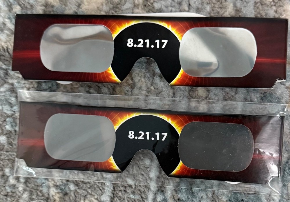 NASA bundle 7 pieces 2017 Eclipse, original NEW!