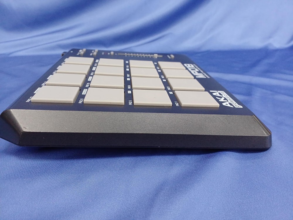 Akai Professional MPD18 MIDI Pad Controller