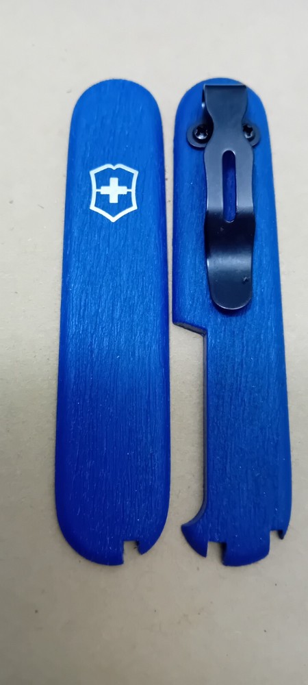 Modded Deep Grain 91mm Victorinox Scales