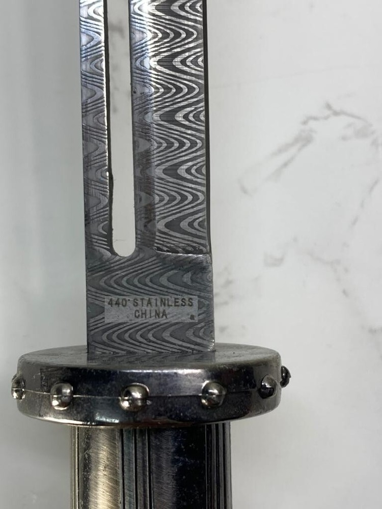Metallic Twin Dragon Scroll Daggers