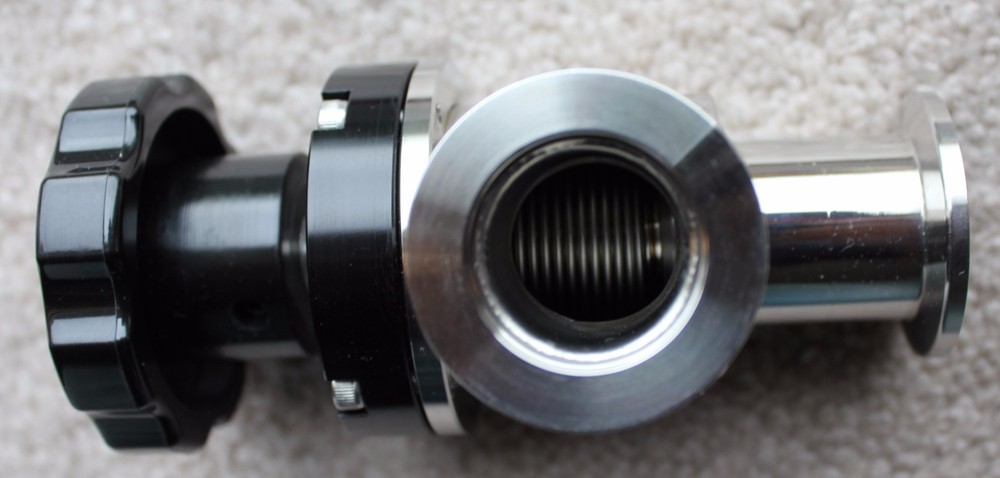 KF25 Manual Right Angle Valve