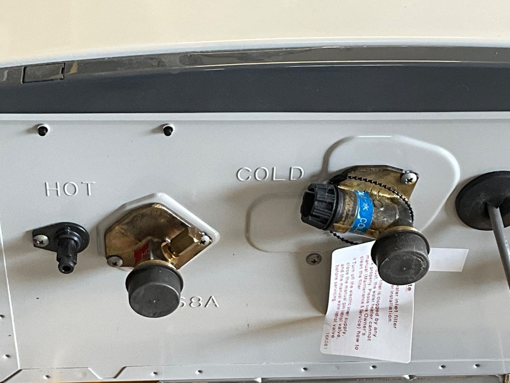 AO SMITH NATURAL GAS TANKLESS ON DEMAND WATER HEATER, AT-H3J-DV-N, NEW, NO BOX