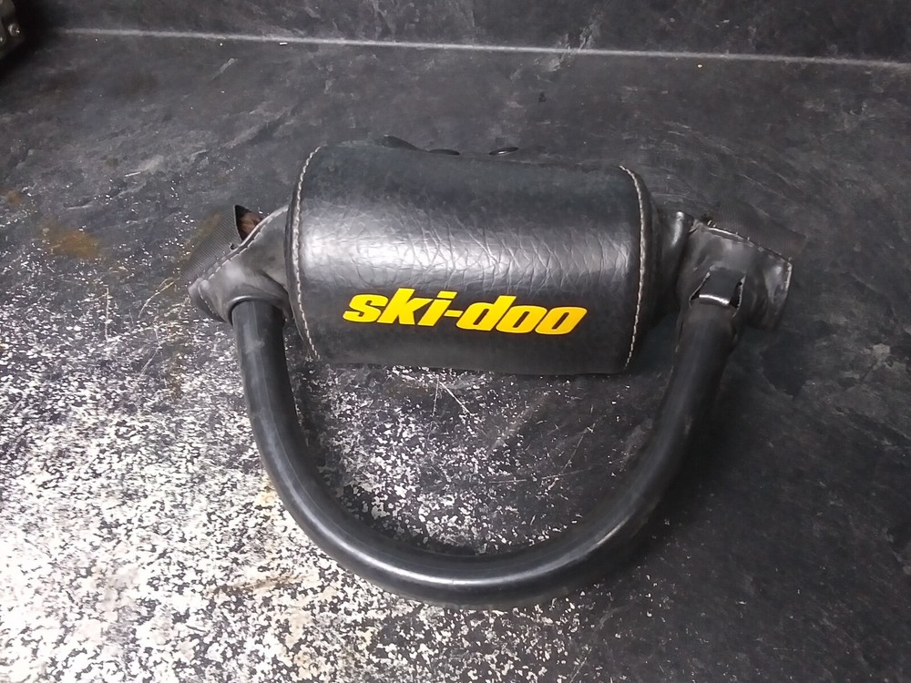 98-20 Ski Doo Mountain Loop & Pad Assembly # 415095500 Summit 1000