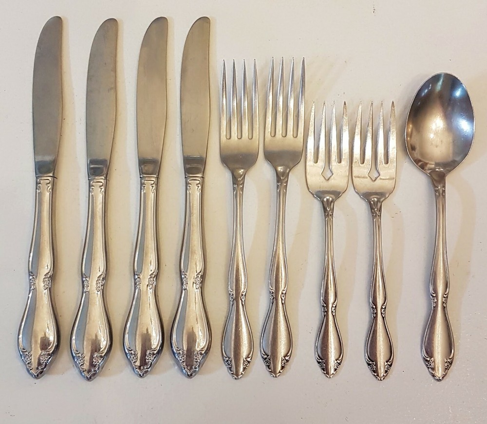Oneida Plantation Stainless Custom Flatware LOT Knife Fork Spoon Floral Handle