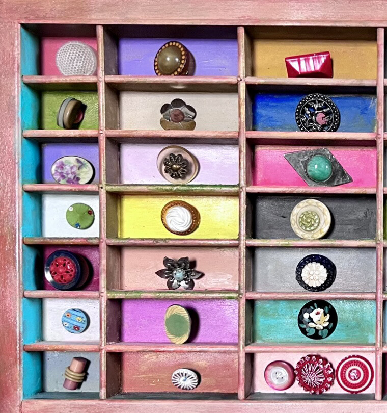 Antique Button Art Farmhouse