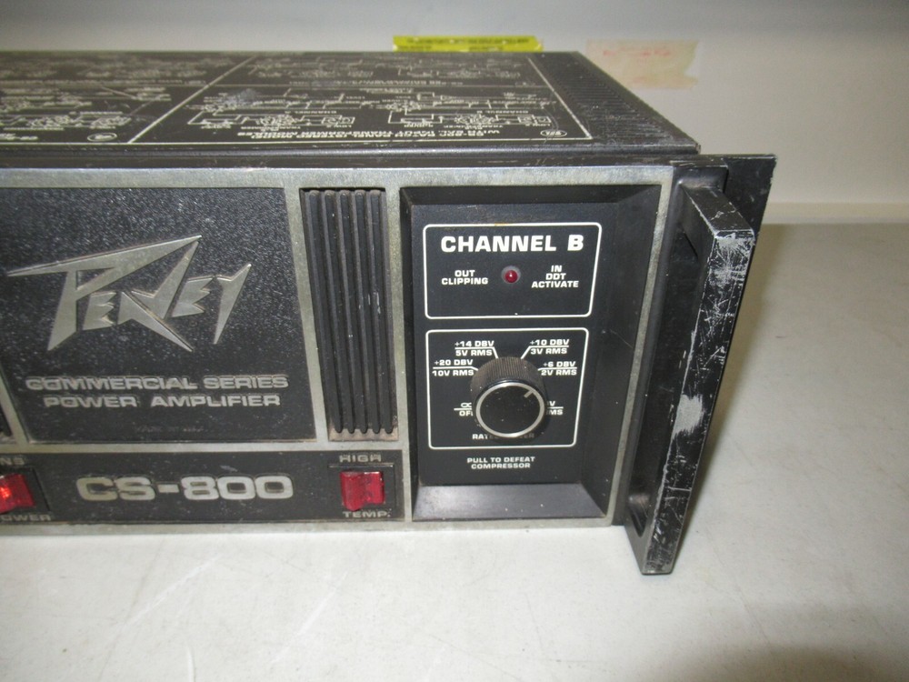 Peavey CS 800 Power Amplifier (read)