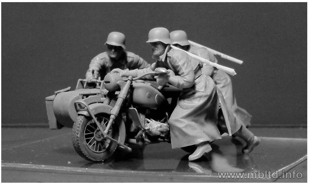 Master Box 35178 - 1/35 - German Motorcyclists WWII