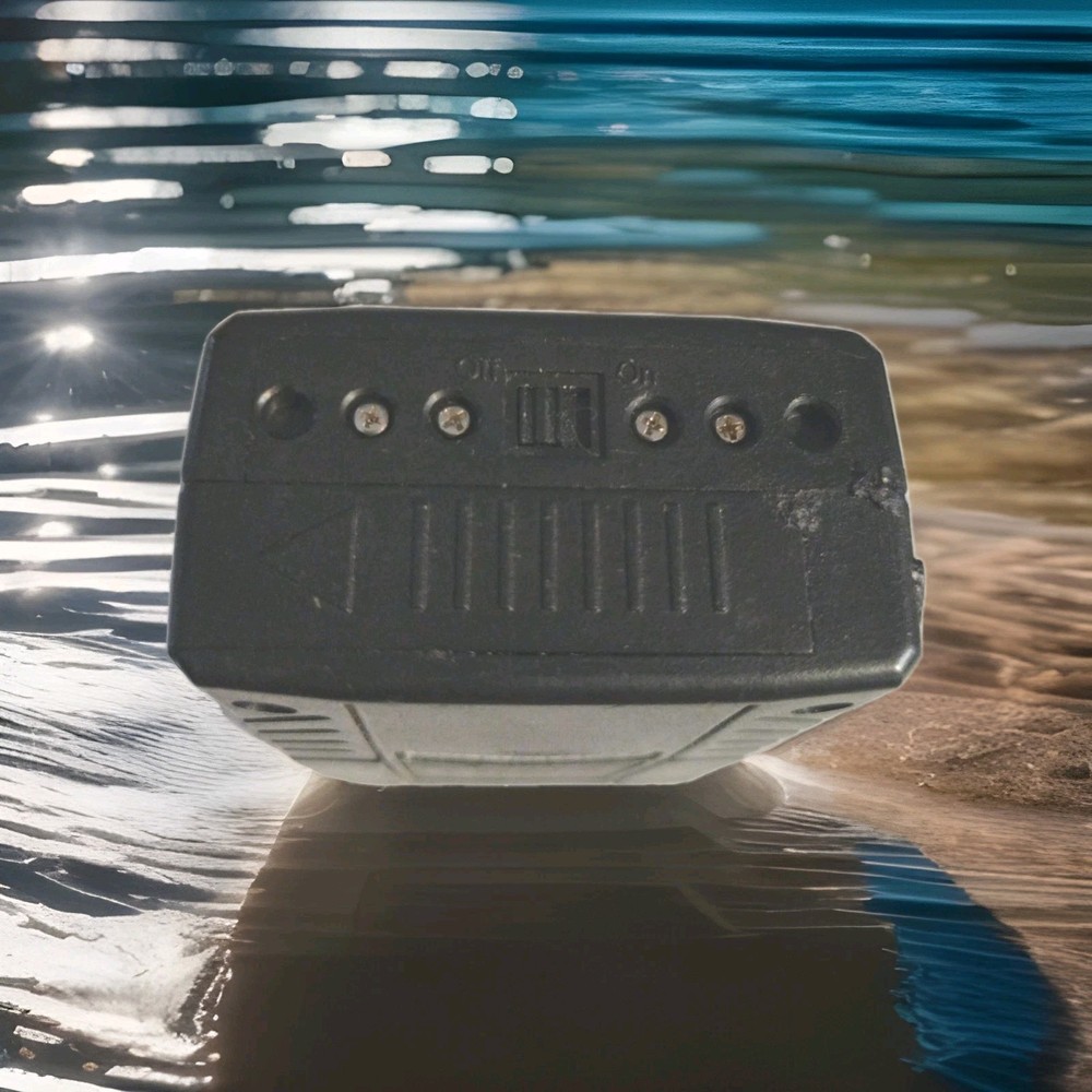 PANASONIC TDSS900H ARBITRATOR 360 WIRELESS TRANSMITTER RECEIVER With Base Microp