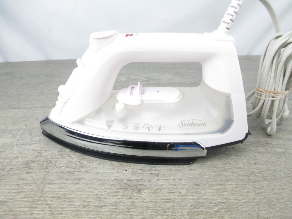 Sunbeam GCSBCL-317-000 Classic Iron Tested