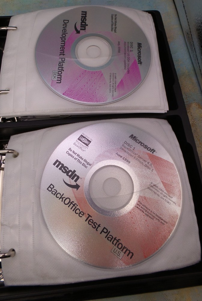 MSDN Software 34 CD's of Microsoft Development software 1999 SQL Server 7.0