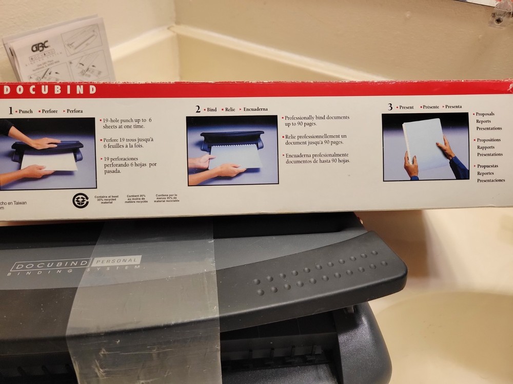 GBC DOCUBIND PERSONAL PRESENTATION BINDING SYSTEM w/ PARTIAL BOX OF SPINES