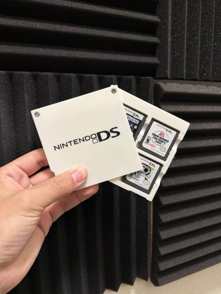 Ds Game Holder ( Set Of 28