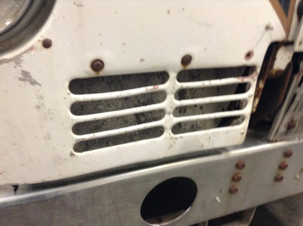 Freightliner FLT ALUMINUM Right/Passenger FRONT LOWER CAB CORNER Panel