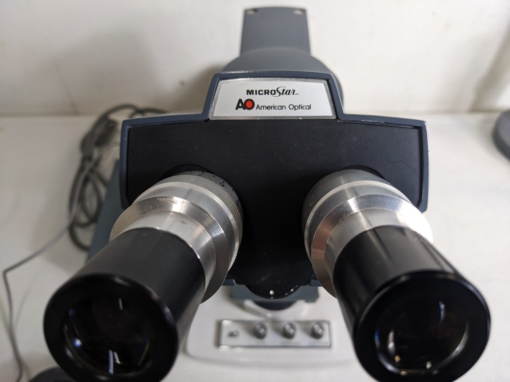 American Optical illuminator Model 1135 Teaching Assistant Microscope