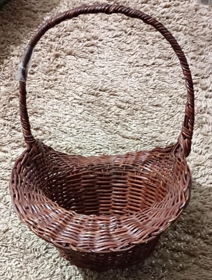 Pretty Wicker Basket With Handle
