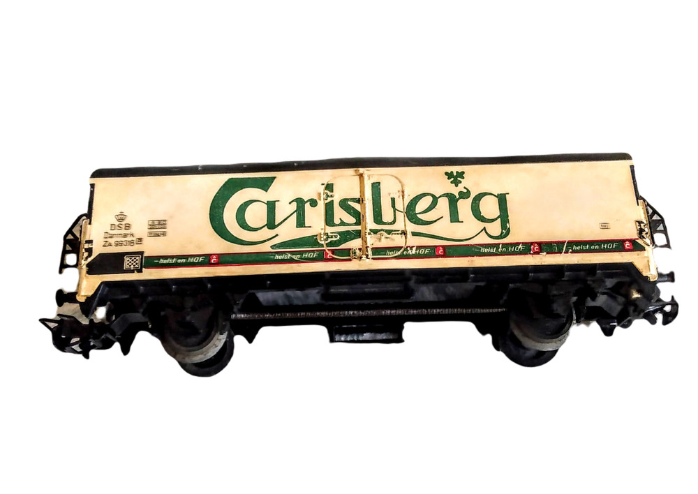 HO SCALE CARISBERG TRAIN CAR