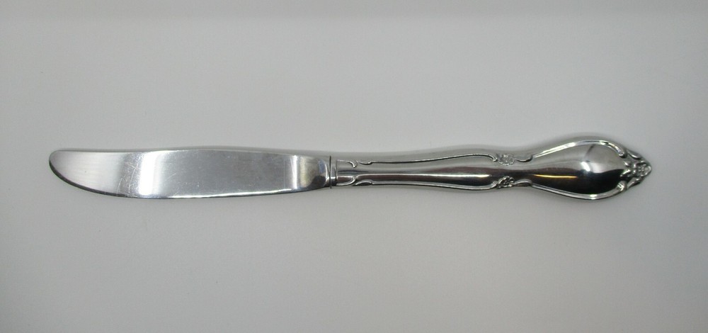 ONEIDA  STAINLESS CHATELAINE DINNER KNIFE  - 8  1/2"  02I