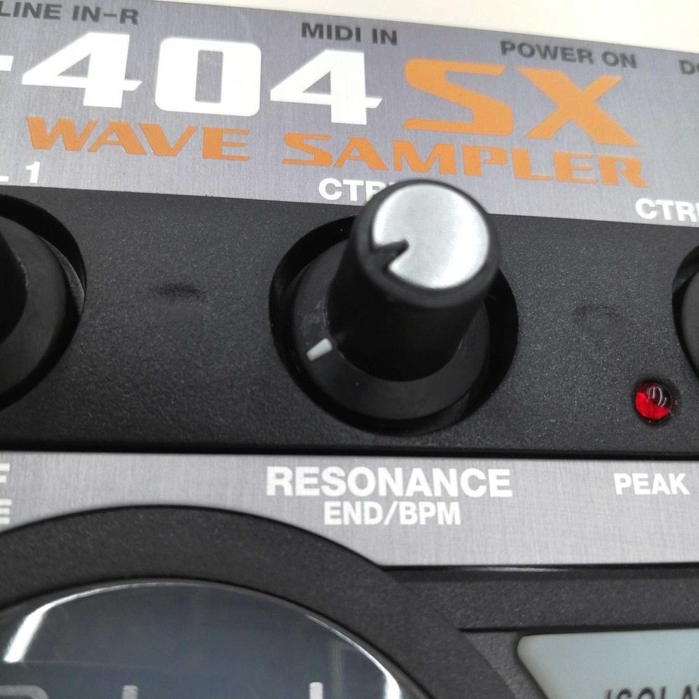 Roland SP-404SX Linear Wave Sampler DJ Workstation 29 Effects Silver Compact Box