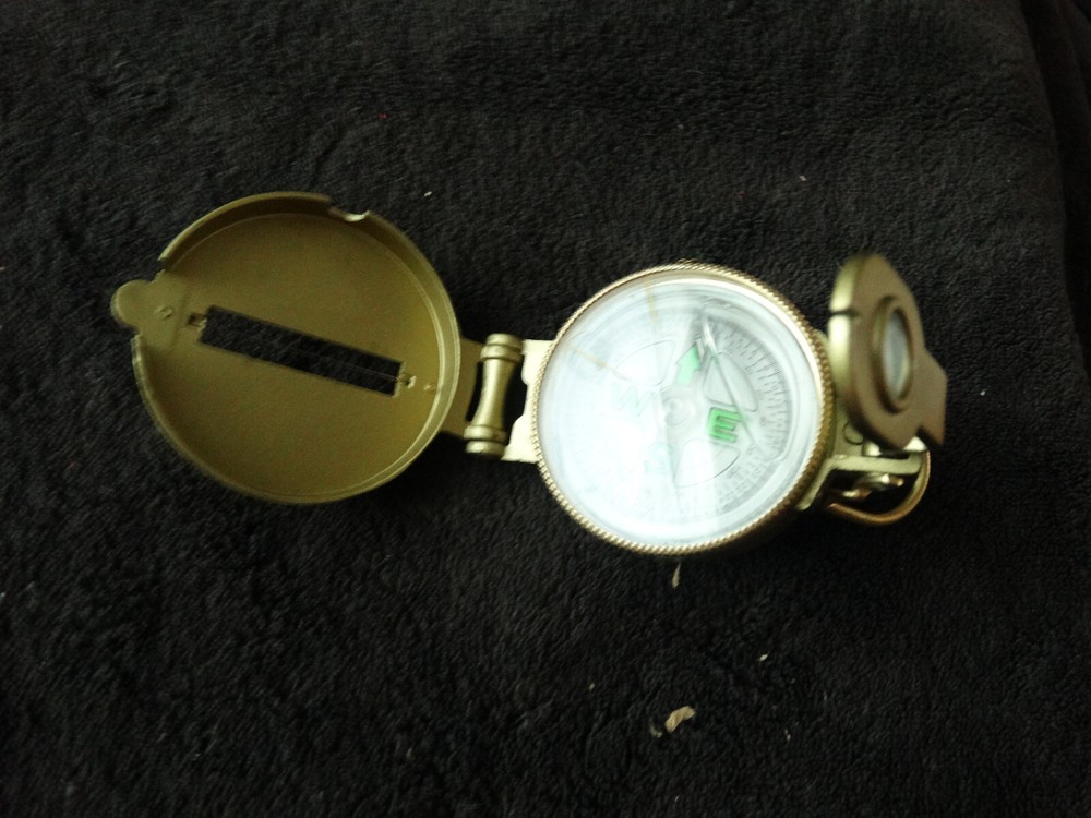HEAVY BRASS Pocket Compass NICE WORKS