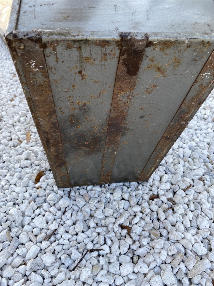 Possible Blue Point Unknown ? KRW48 Cantilever Toolbox Folding Accordion RUST