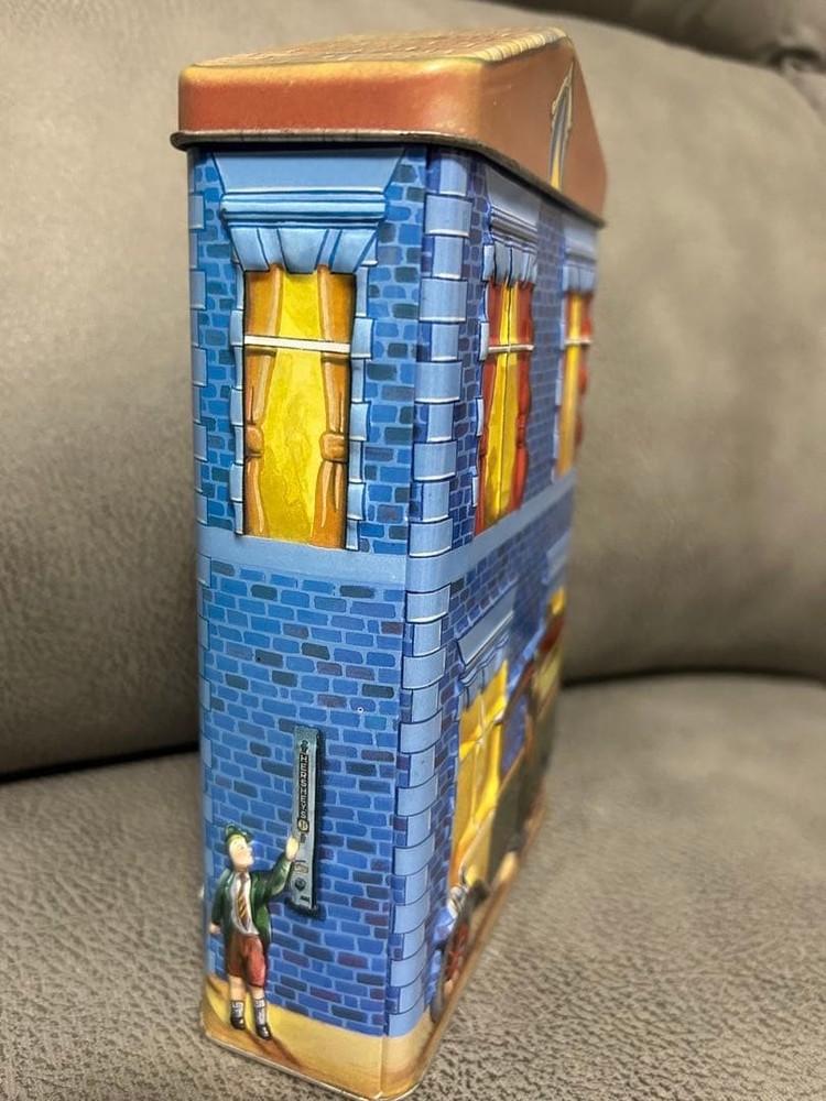 HERSHEY'S Vintage Candy Tin