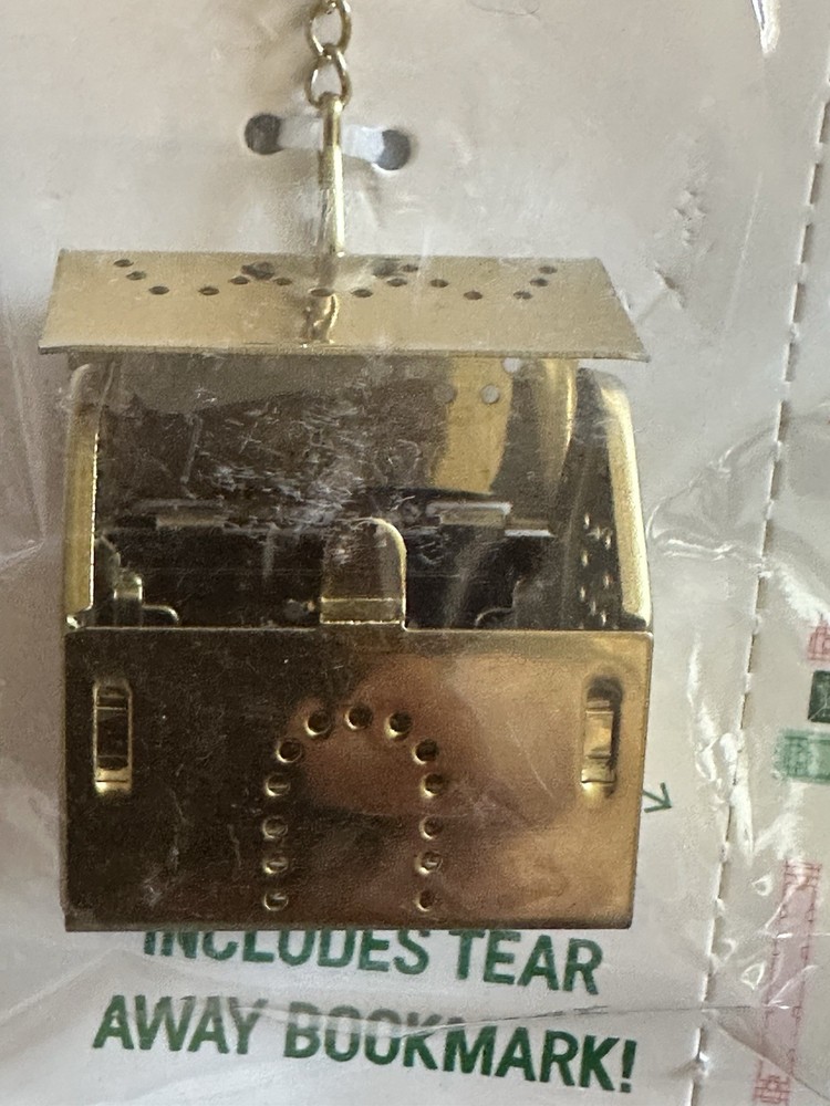 Target Bullseye House Tea Diffuser & Bookmark