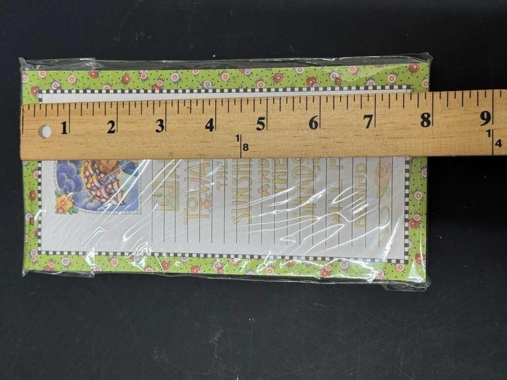 NEW Magnetic Notepad With Pencil. Ships