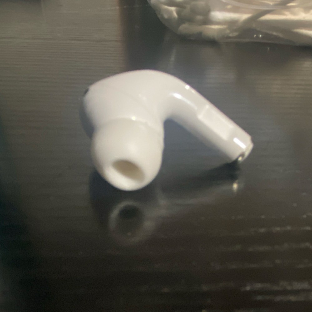 Apple Replacement left Earbud for AirPods Pro White