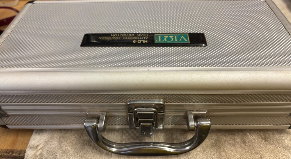 Portable Refrigerant Leak Detector