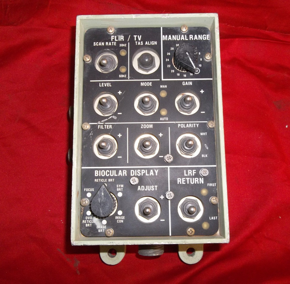 BRADLEY M2-M2A2 GUNNER'S SIGHT CONTROL 12956550 5155D