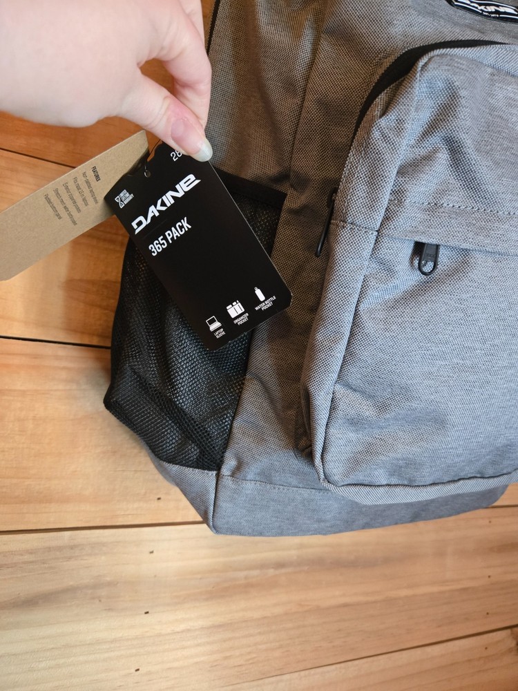 NWT Dakine 365 Backpack Gray/Black Backpack Computer Compartment
