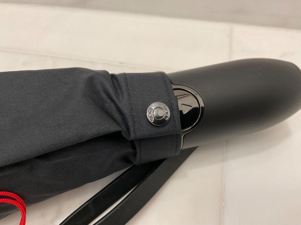 NEW TUMI 36.0” Medium LOGO Auto Automatic Open Close Umbrella - BLACK