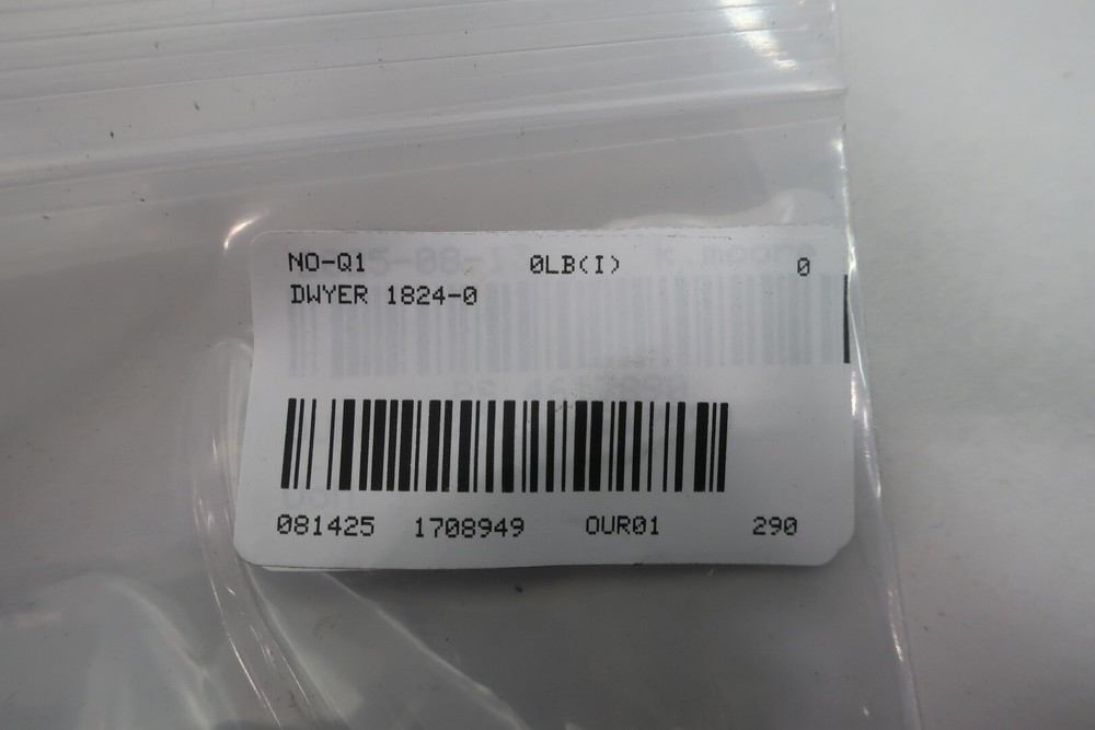 Dwyer 1824-0 Pressure Switch