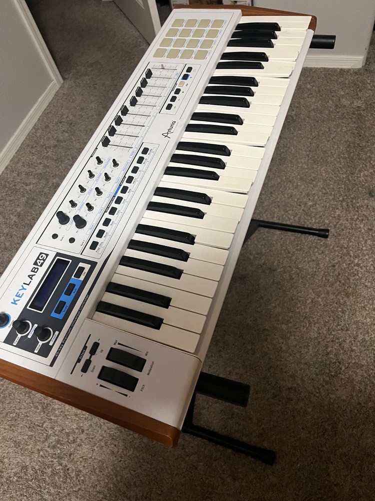 Arturia KeyLab Essential 49 mk3 MIDI Keyboard Controller White
