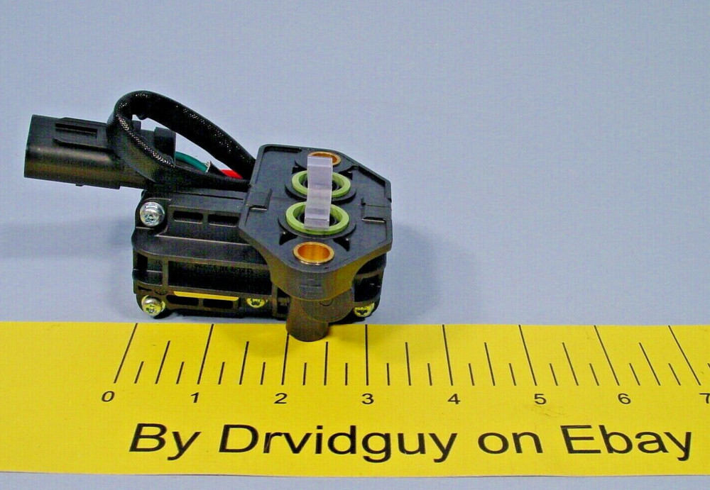 John Deere DZ105915 Pressure Sensor for 13.5L Powertech Engine