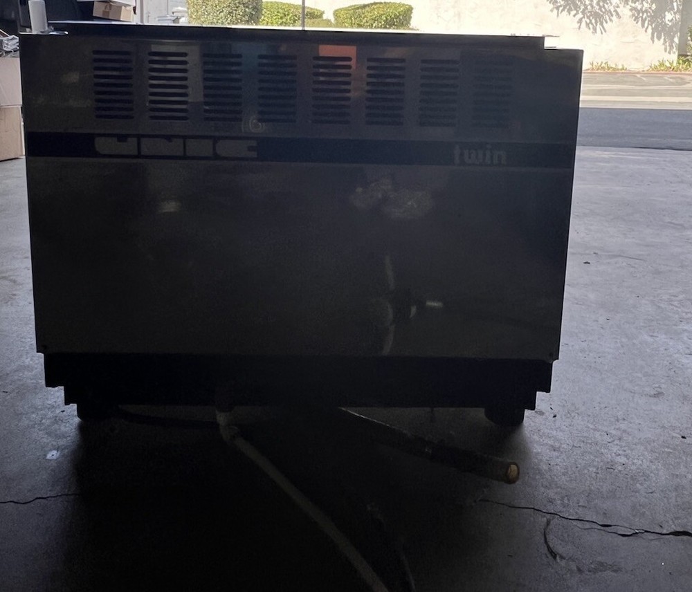 USED UNIC Pro Twin DIVA espresso Machine