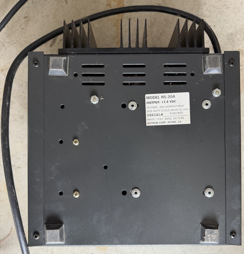 ASTRON RS-20A LINEAR POWER SUPPLY