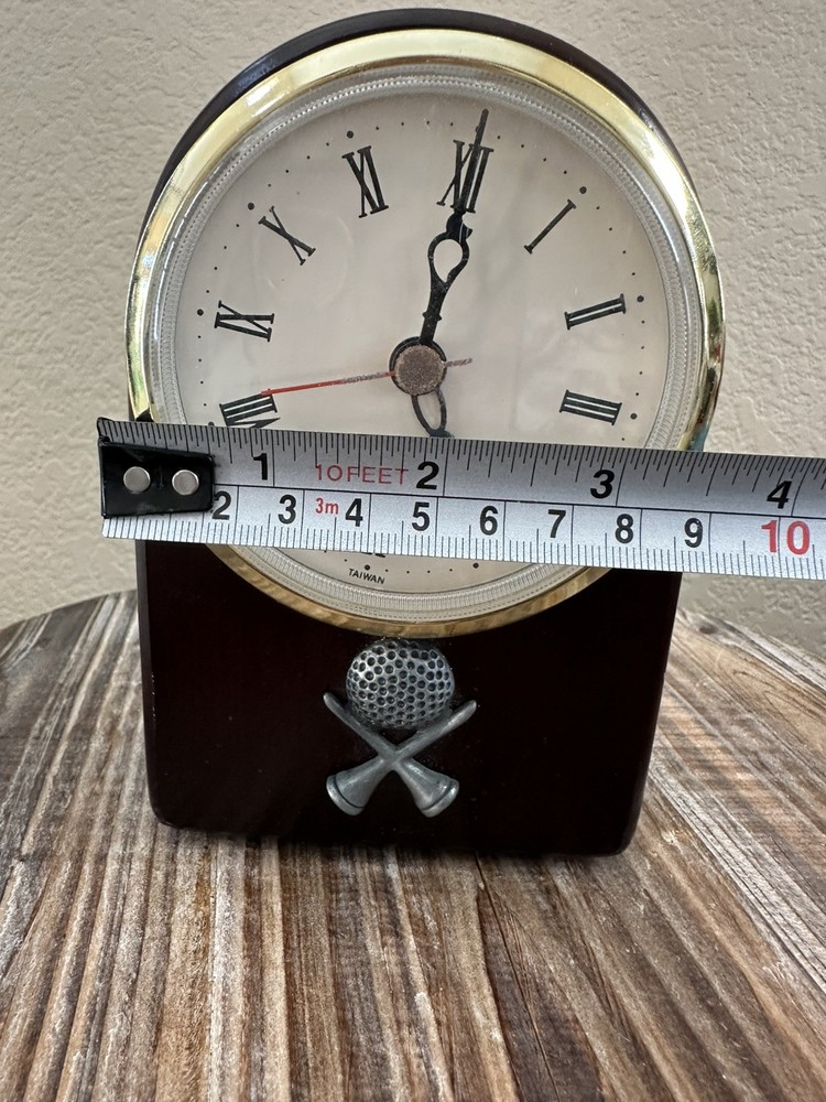 Golf Golfing Tees Theme Quartz Table Desk Clock